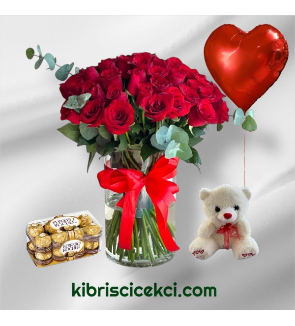 Vazoda 33 Kırmızı Gül Ayıcık 16'lı Ferrero Çikolata Kalp Helyum Balon